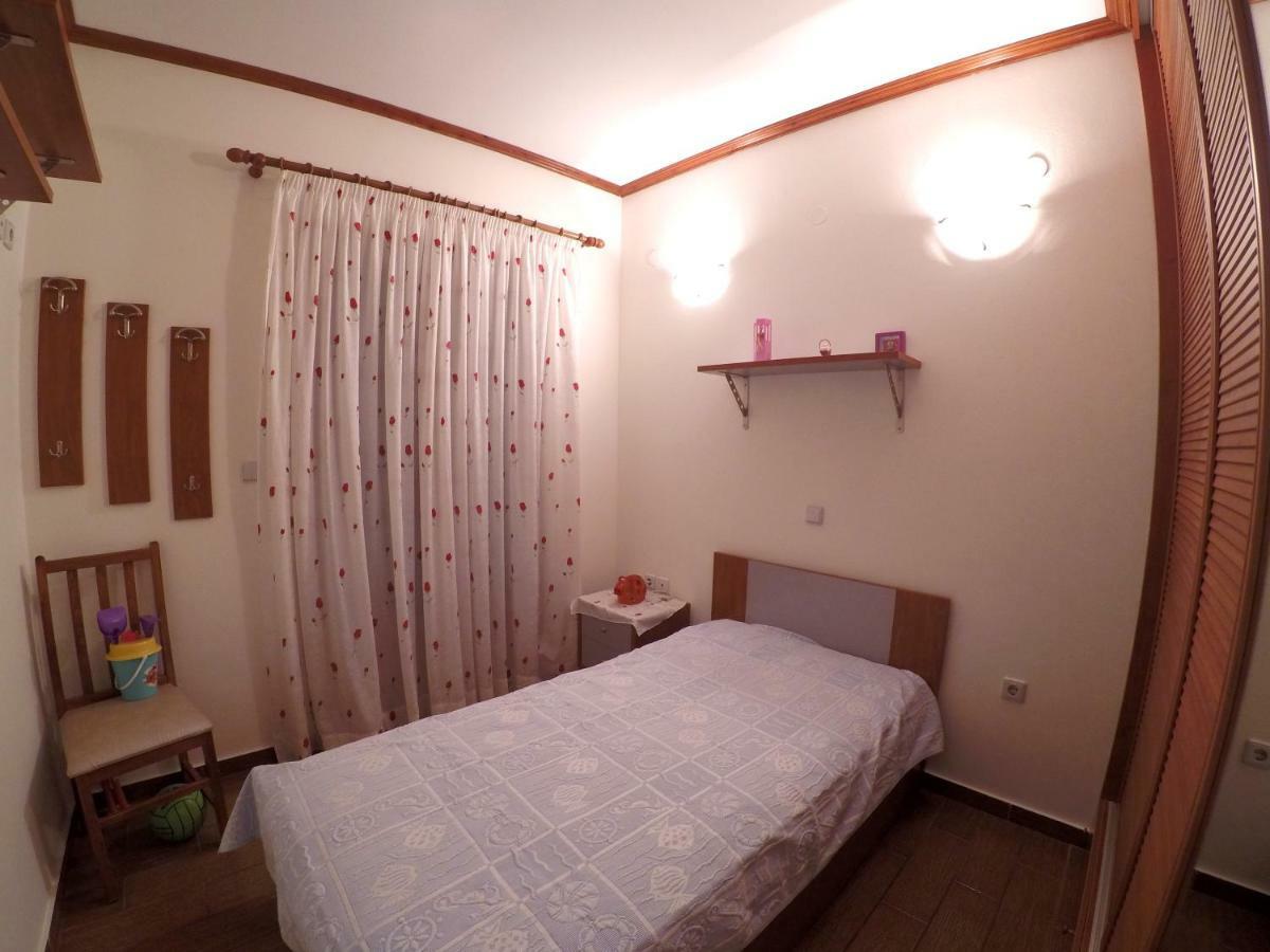Papadogiannopoulos House Aigio Bagian luar foto