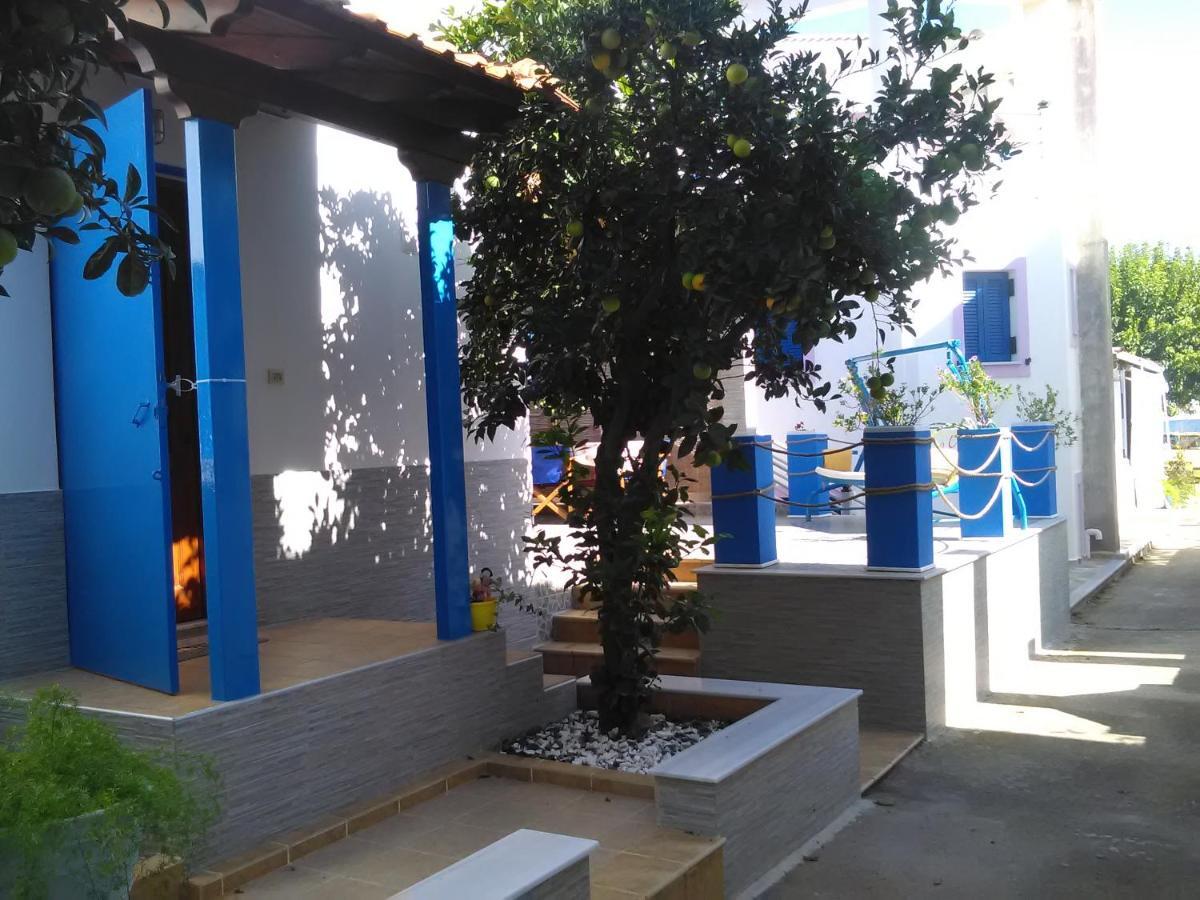 Papadogiannopoulos House Aigio Bagian luar foto